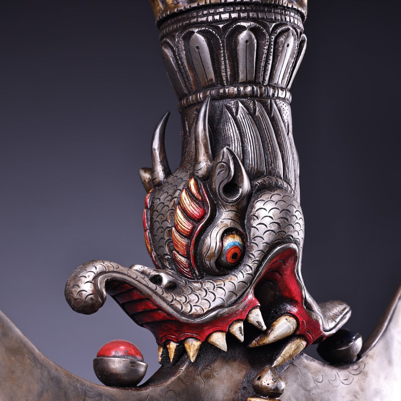 A2287 Tibetan Buddhism Colored Drawing Gilt Gold Copper Fortune Dragon Axe Statue
