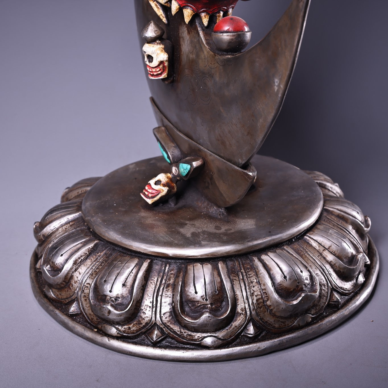 A2287 Tibetan Buddhism Colored Drawing Gilt Gold Copper Fortune Dragon Axe Statue