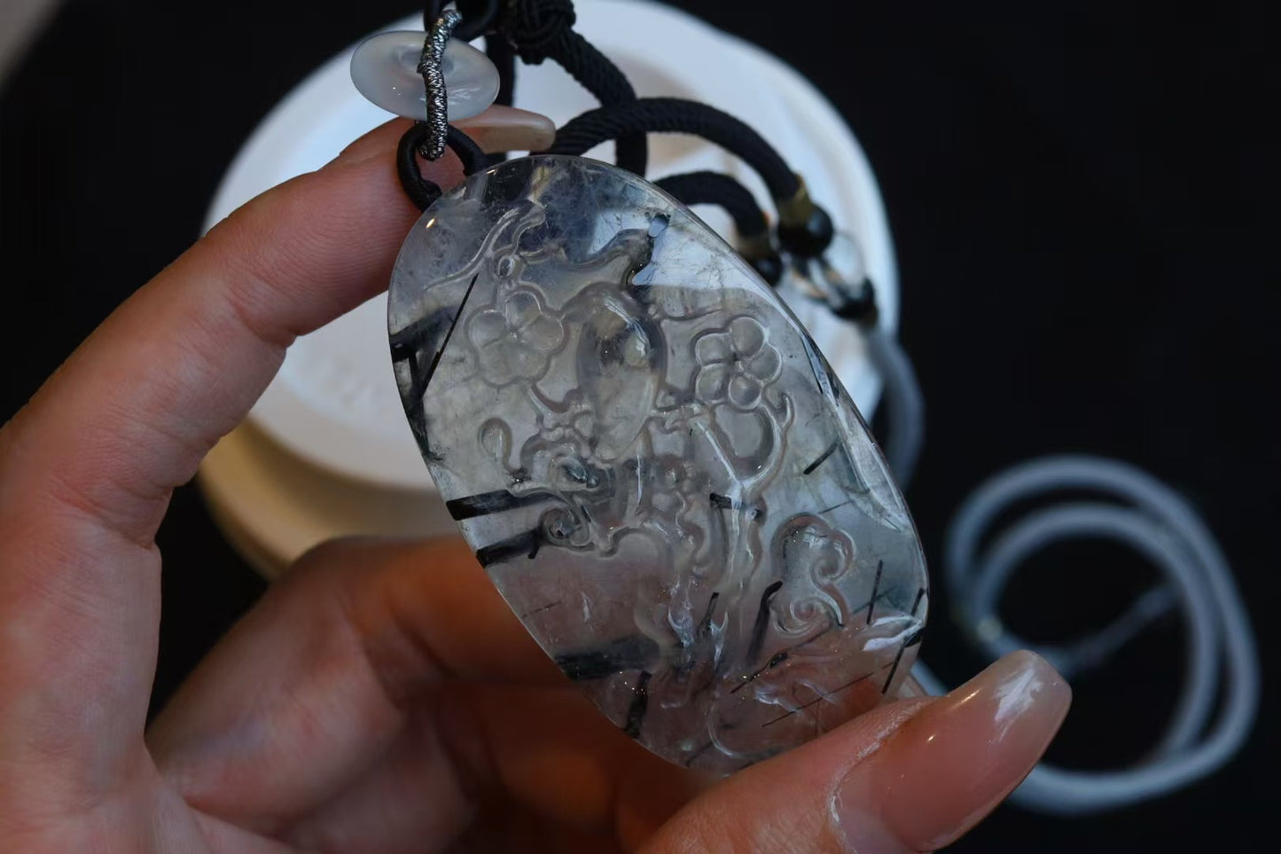 A2316 Beautiful Crystal Low Relief Plum Flower & Magpie Pendant