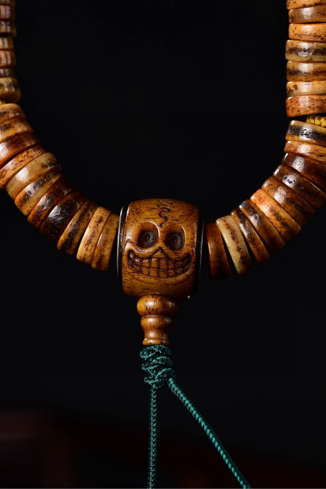 A2318 Vintage Gaba Bone Beads Necklace
