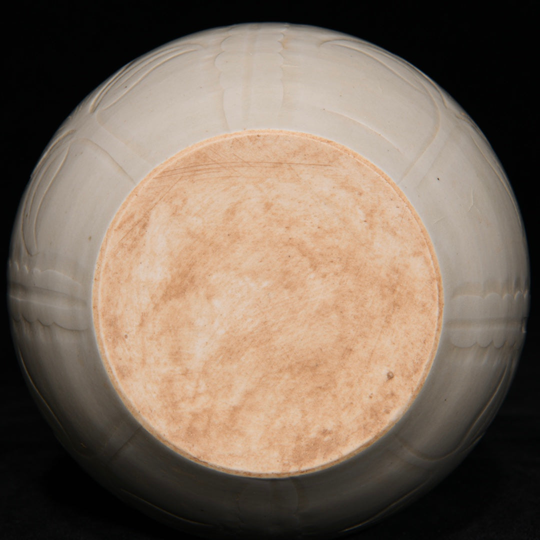 A2370 Chinese Ding Kiln White Glaze Flowers Design Porcelain Vase