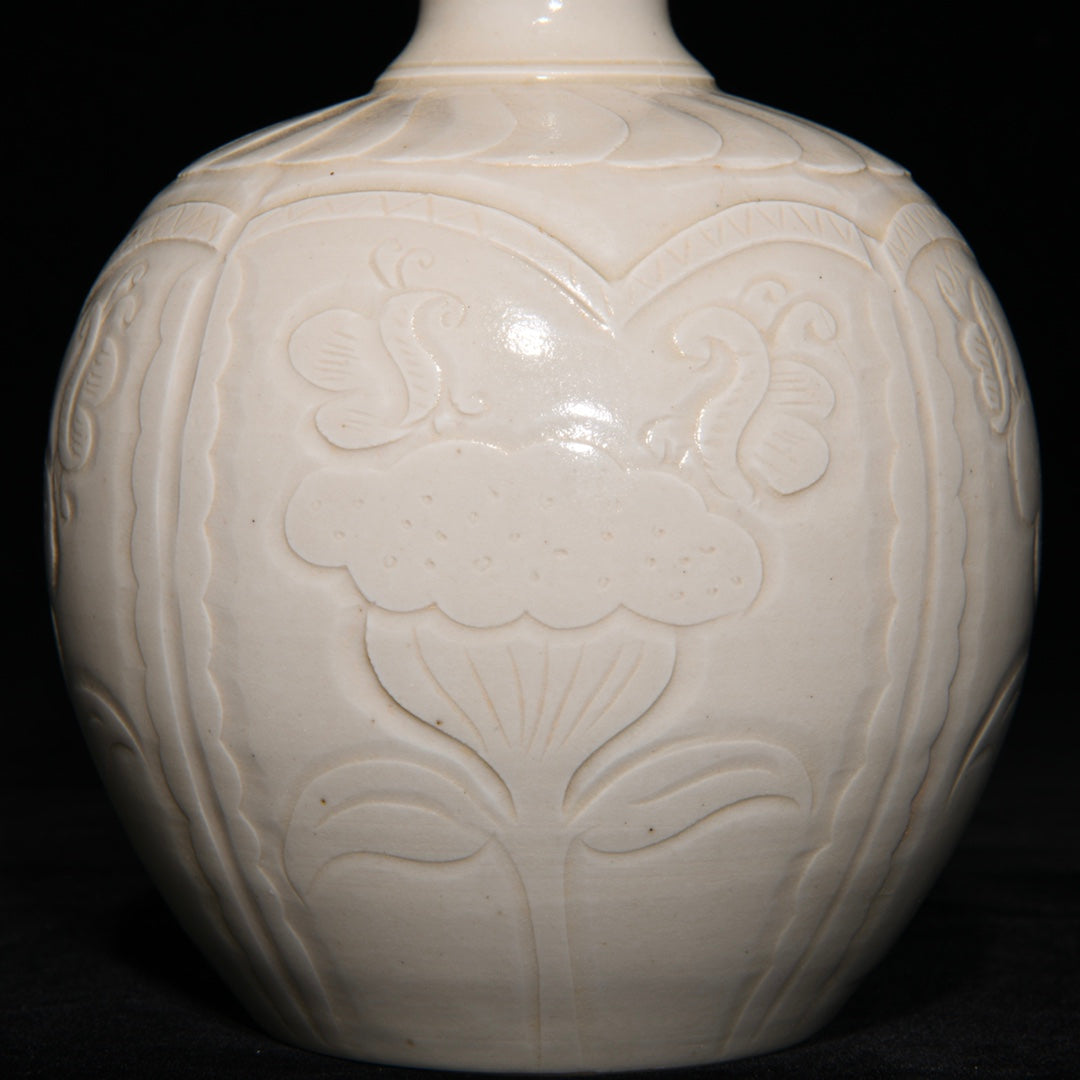 A2370 Chinese Ding Kiln White Glaze Flowers Design Porcelain Vase