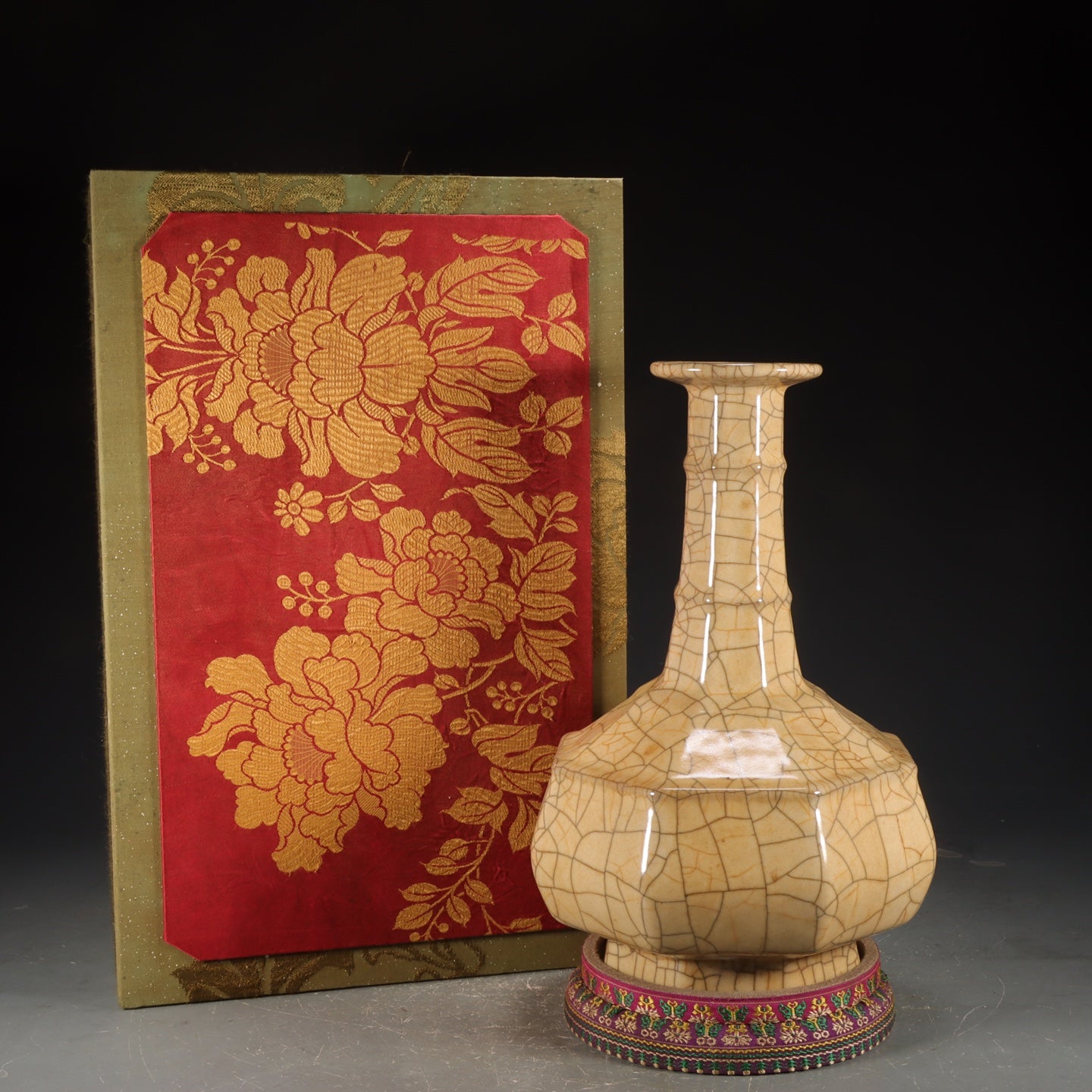 A2386 Chinese Ge Kiln Porcelain Vase