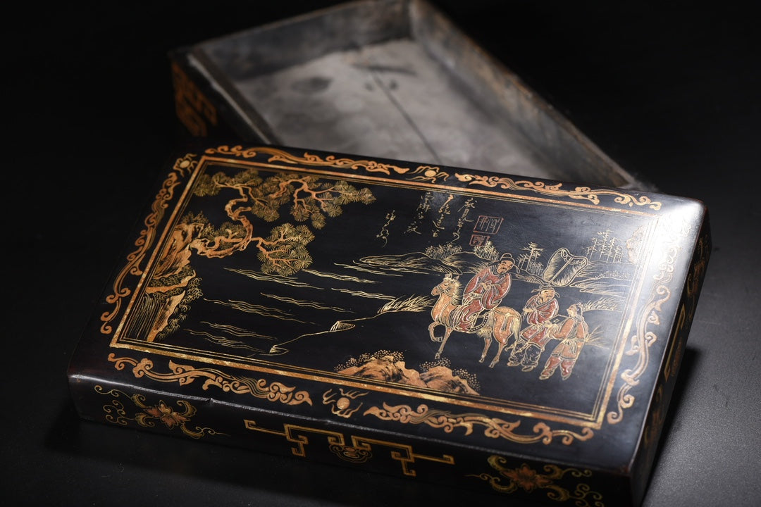 A2437 Chinese Gilt Gold Wooden-cored Lacquerware Figure Design Jewellery Box