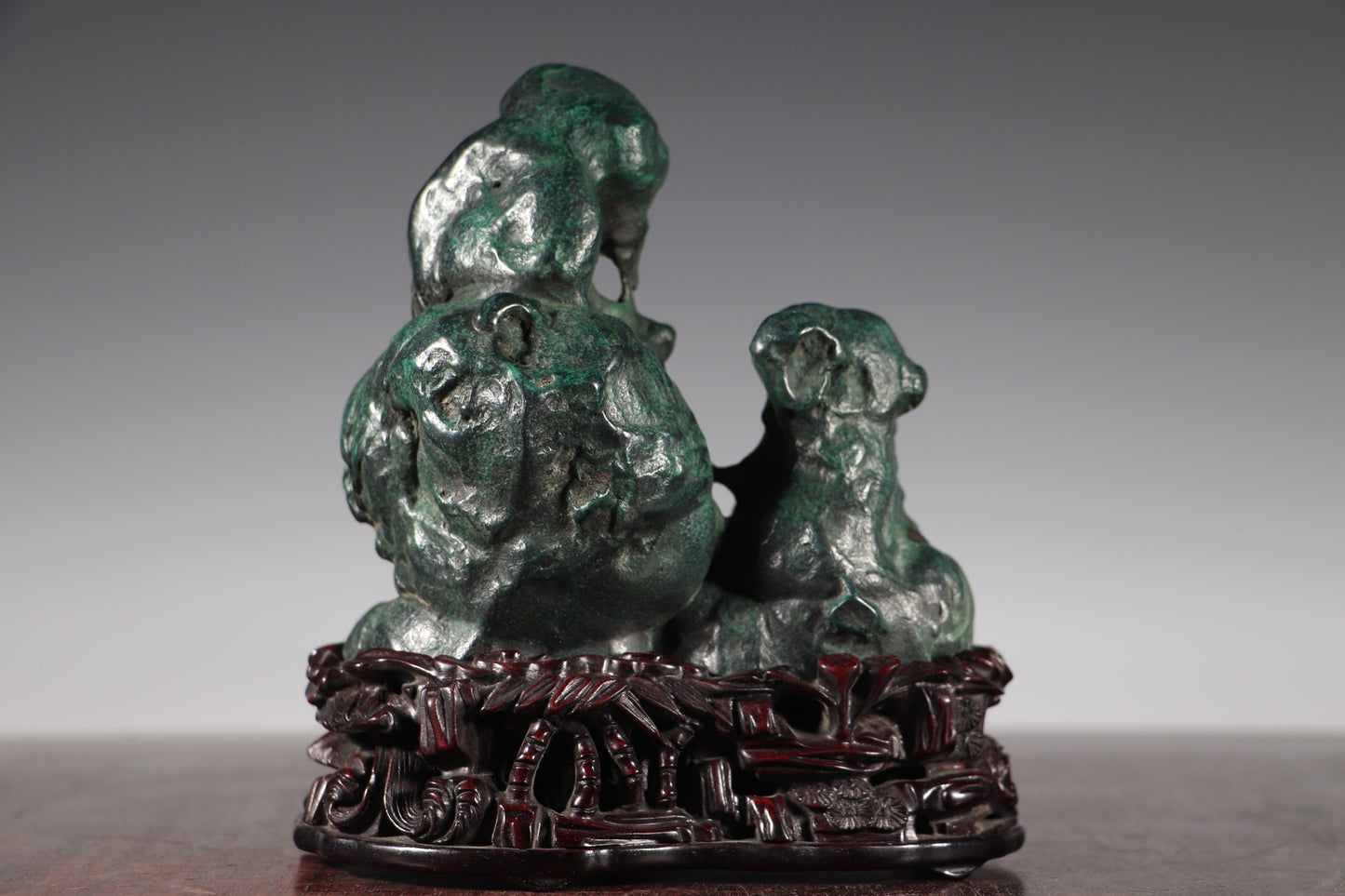 A2440 Vintage Malachite Original Stone Statue