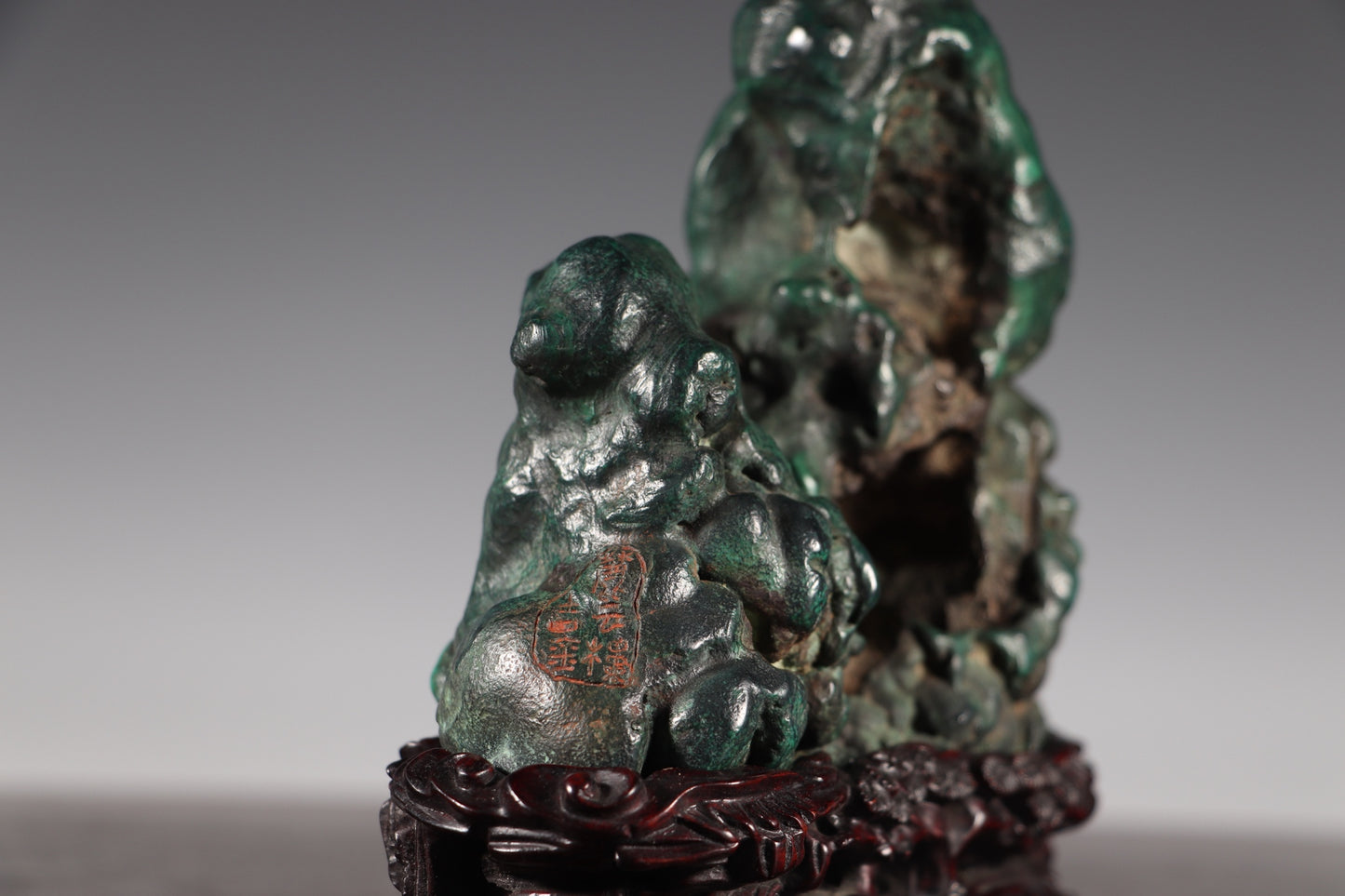 A2440 Vintage Malachite Original Stone Statue