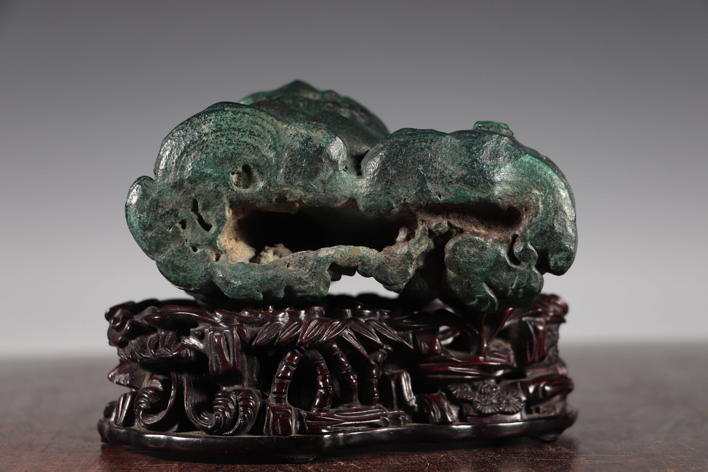 A2440 Vintage Malachite Original Stone Statue
