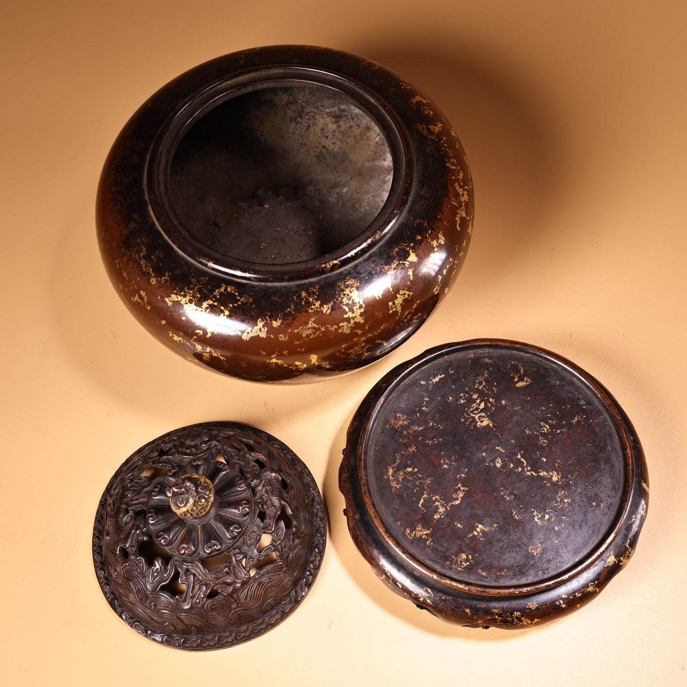 A0891 Vintage Chinese Gilt Gold Copper Incense Burner