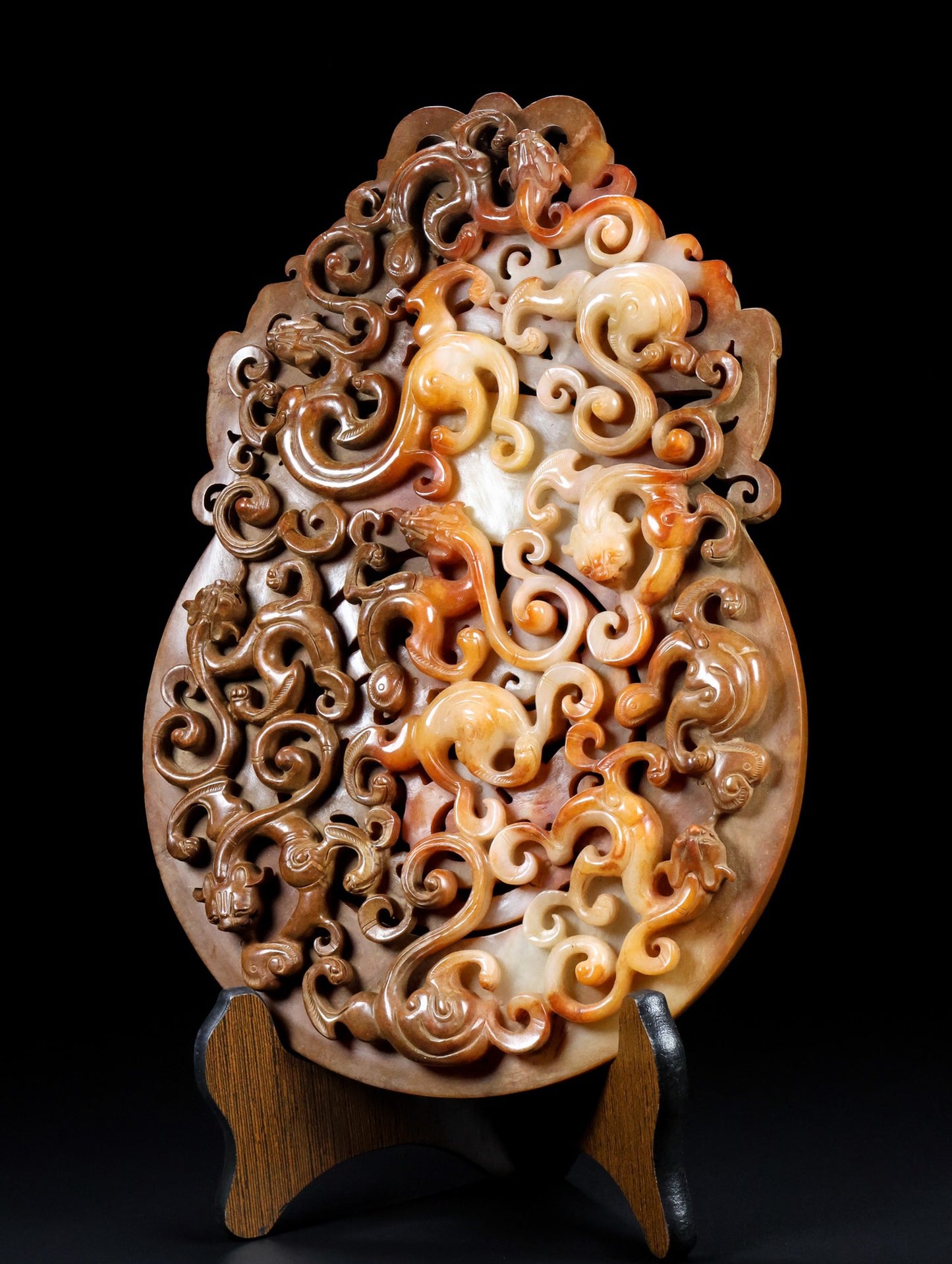 A1792 Superb Old Chinese Hetian Jade High Relief Chi Dragon Jade Bi