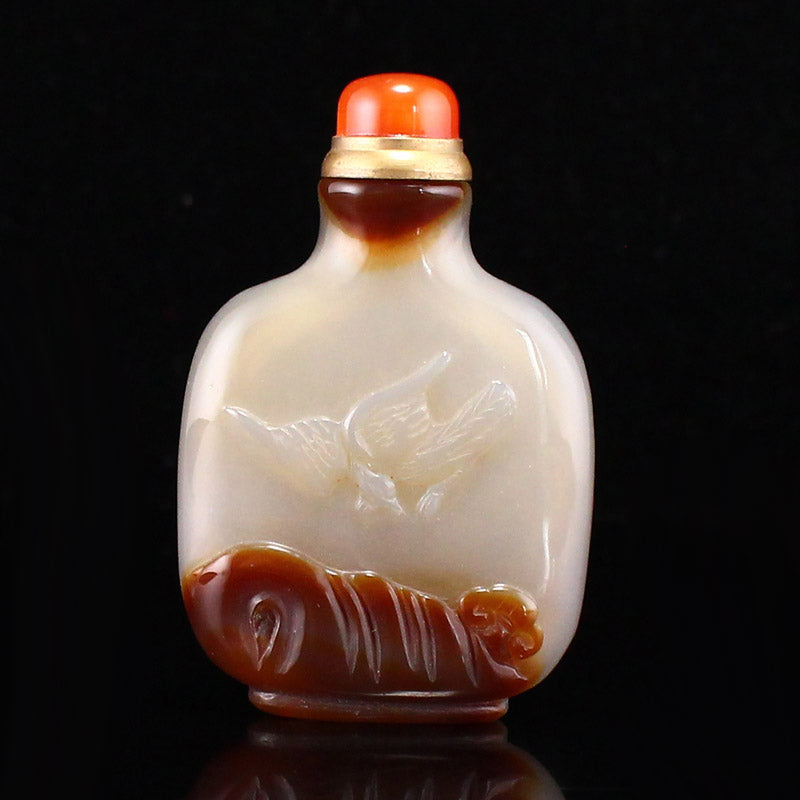 Old Chinese Agate Low Releif Bird Snuff Bottle