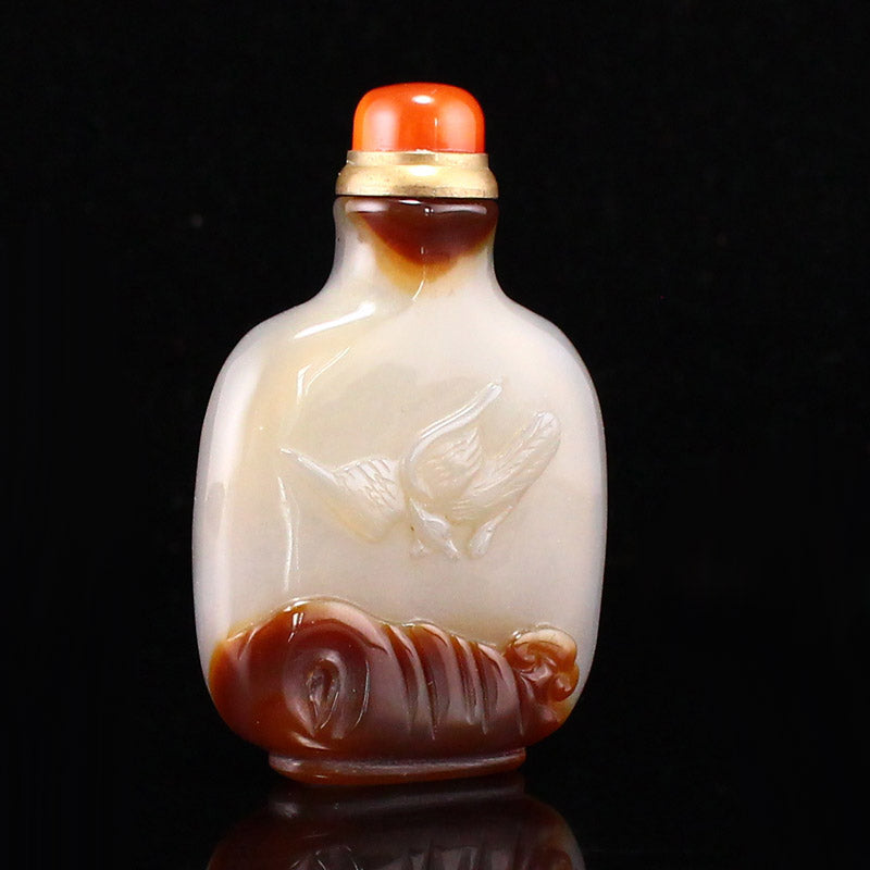 Old Chinese Agate Low Releif Bird Snuff Bottle