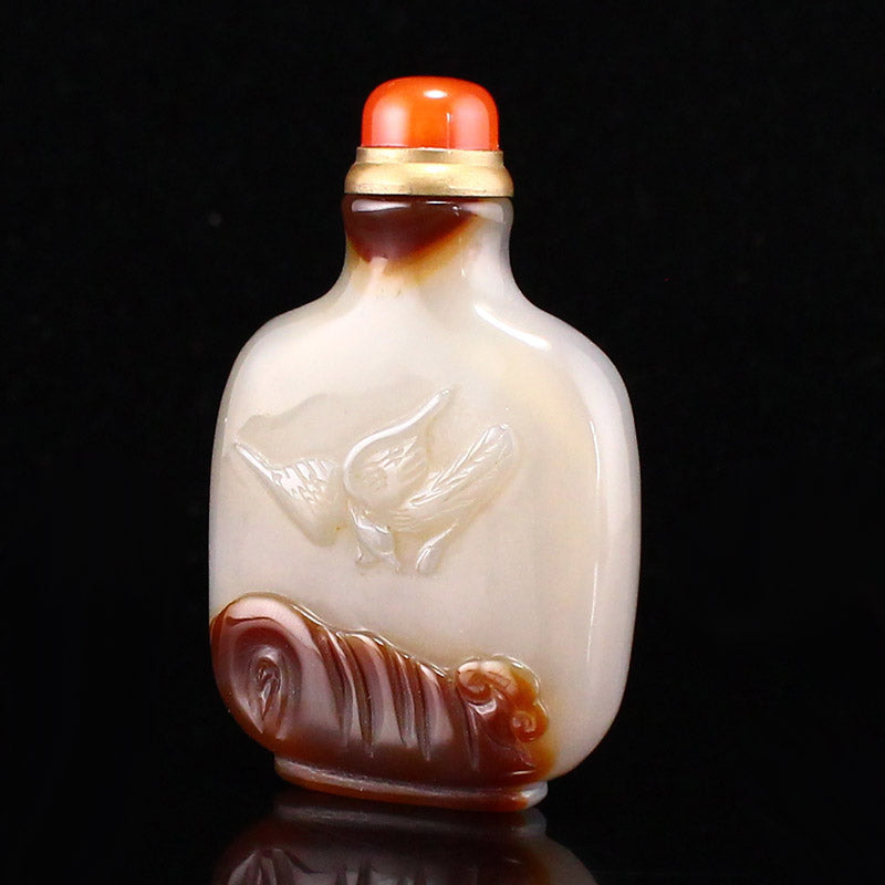 Old Chinese Agate Low Releif Bird Snuff Bottle