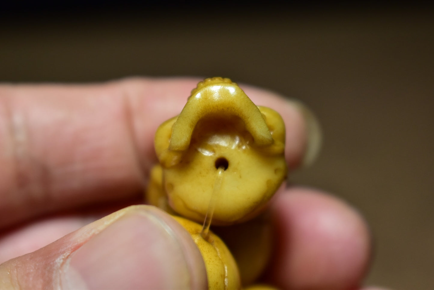 Old Chinese Deer Horn Carved Skull Beads Bracelet