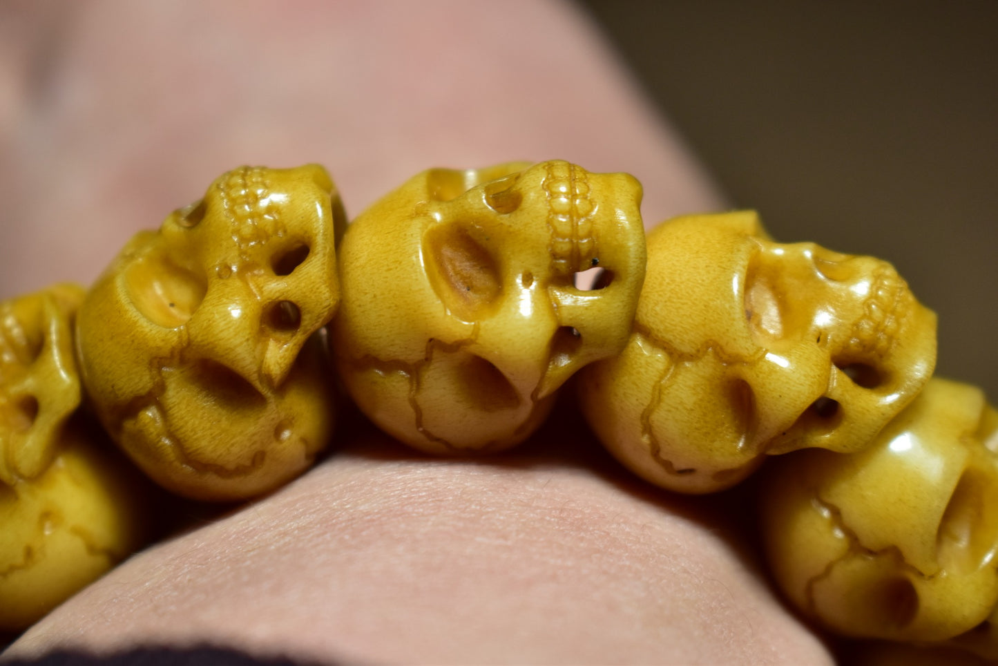 Old Chinese Deer Horn Carved Skull Beads Bracelet