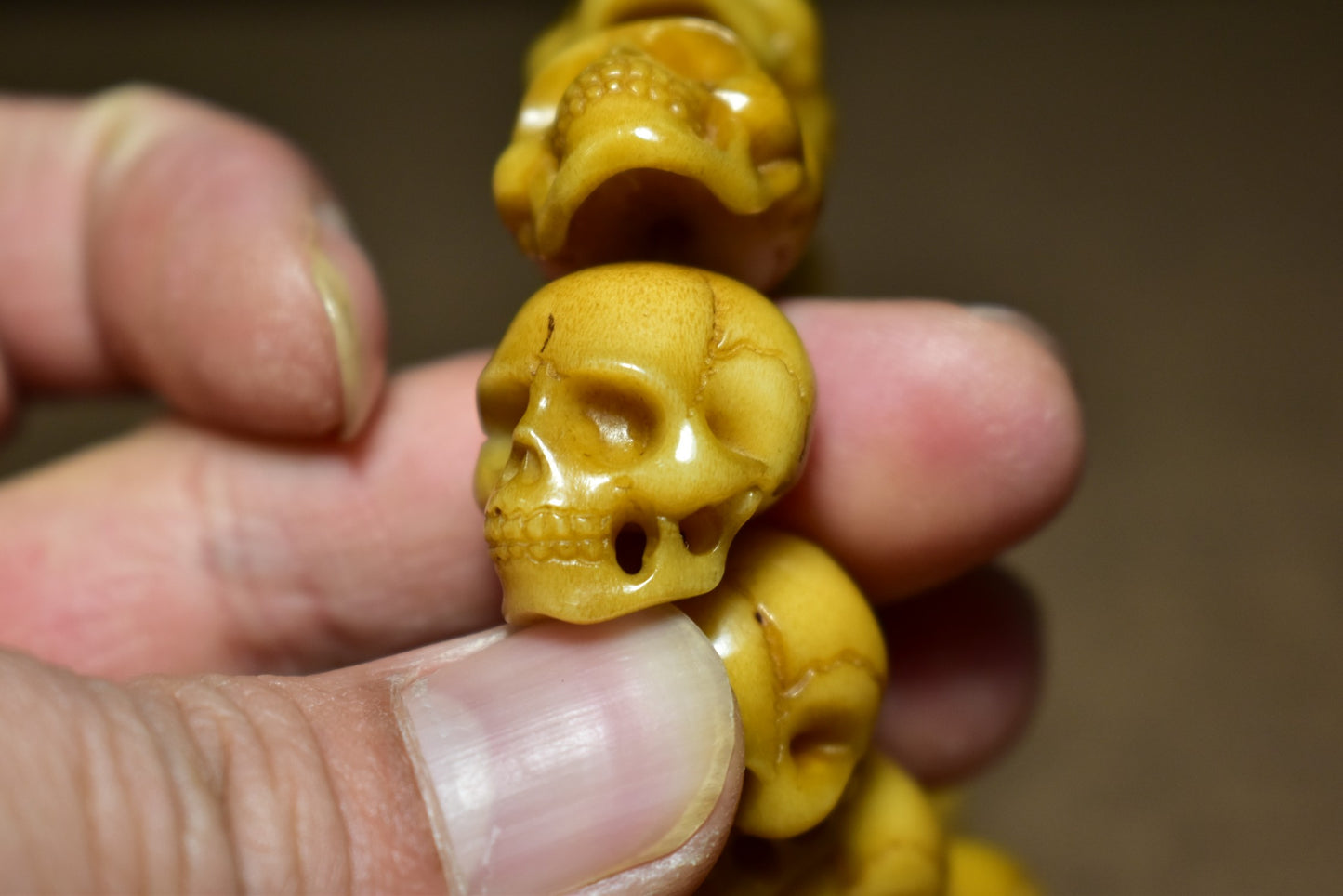 Old Chinese Deer Horn Carved Skull Beads Bracelet