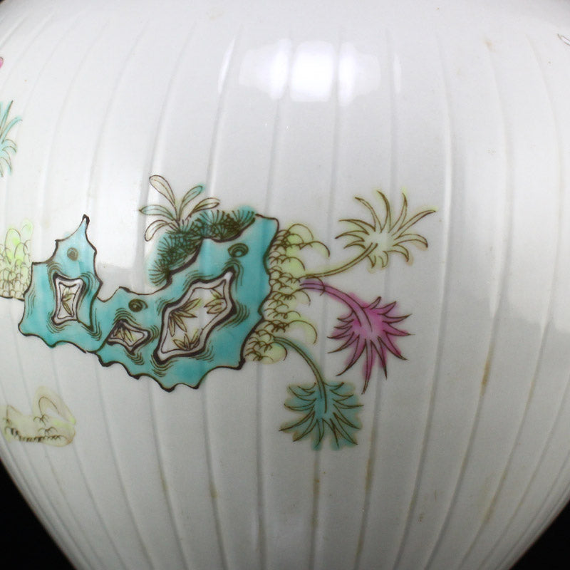 Chinese Famille Rose Mythology Figure Design Porcelain Pot