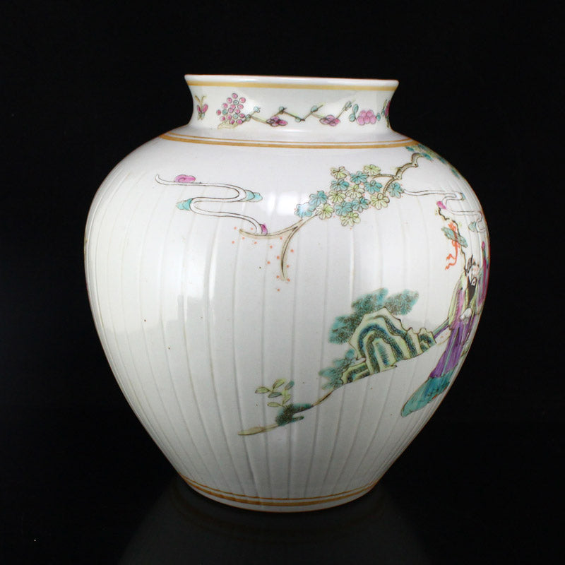 Chinese Famille Rose Mythology Figure Design Porcelain Pot