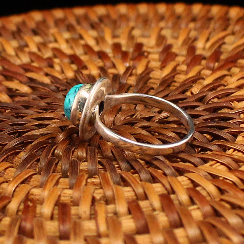 Beautiful Silver Inlay Turquoise Ring