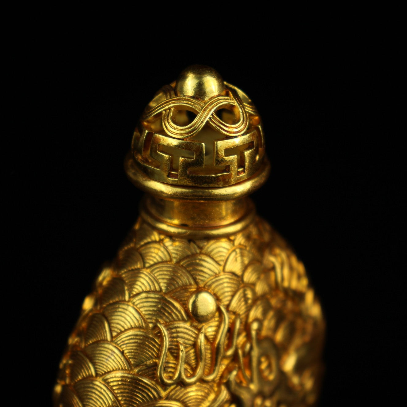 Old Chinese Gilt Gold Bronze Low Relief Fortune Pixiu Snuff Bottle