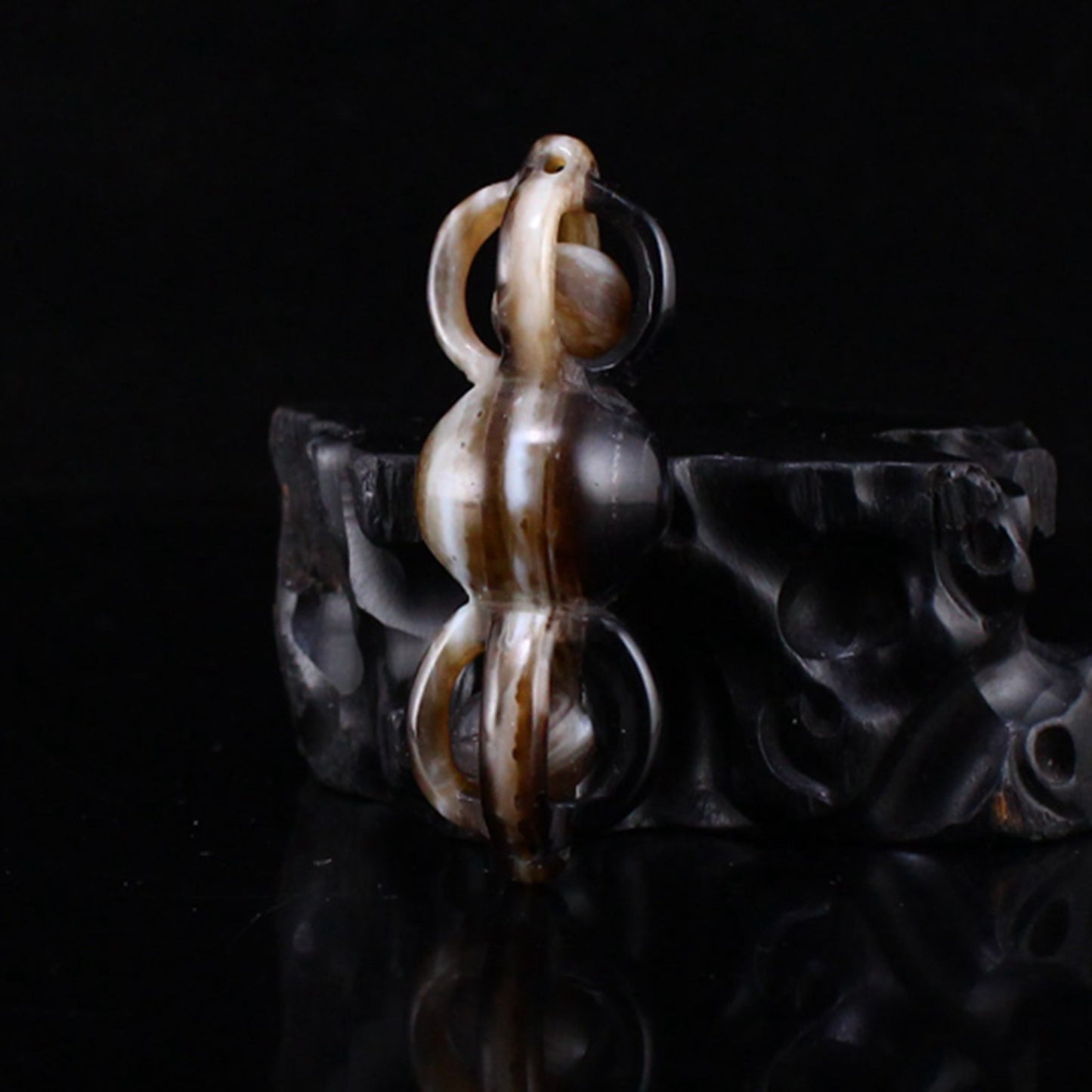 Tibetan Buddhism DZI Agate Pestle XiangMo Pendant