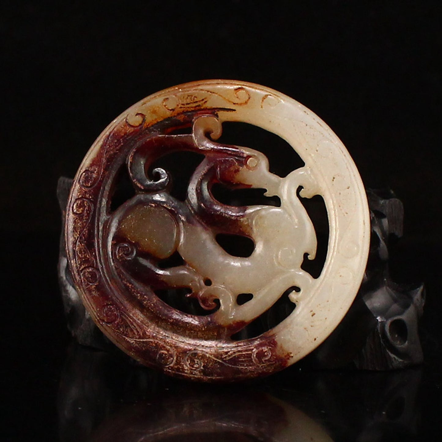 Vintage Chinese Hetian Jade Fortune Dragon Pendant