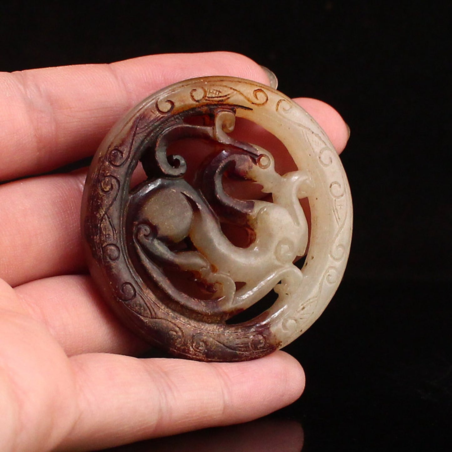 Vintage Chinese Hetian Jade Fortune Dragon Pendant