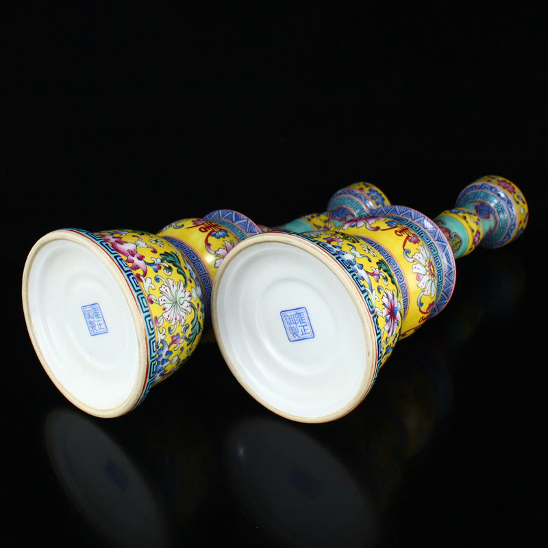 A Pair Chinese Gilt Edges Famille Rose Porcelain Candlesticks