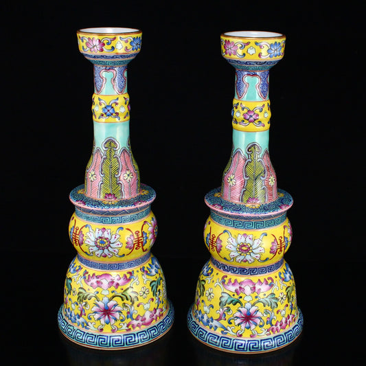 A Pair Chinese Gilt Edges Famille Rose Porcelain Candlesticks