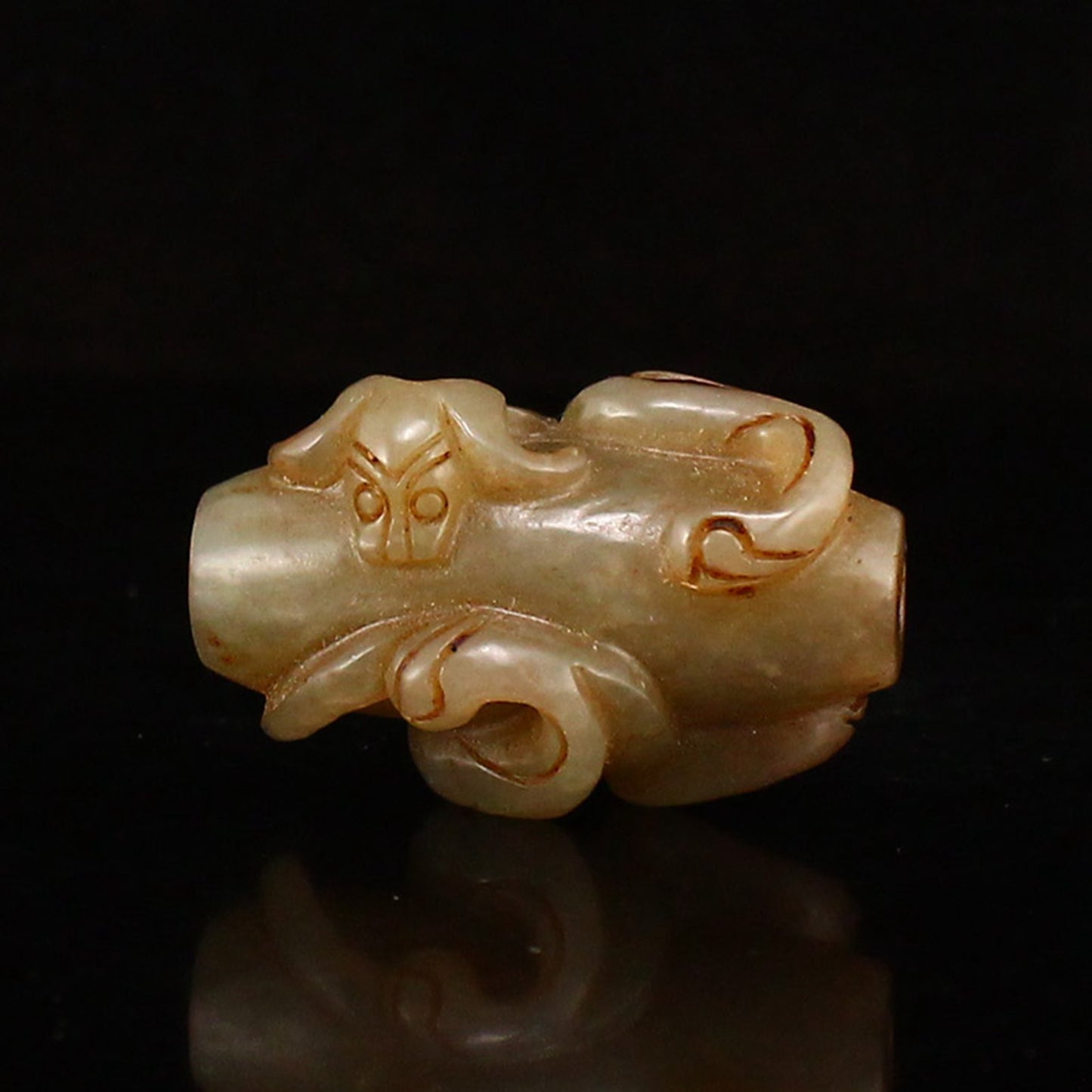 Vintage Chinese Hetian Jade Chi Dragon Lucky Pendant