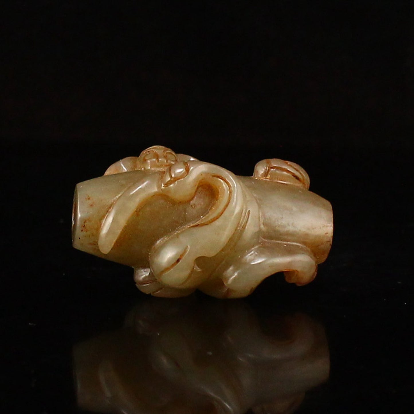 Vintage Chinese Hetian Jade Chi Dragon Lucky Pendant