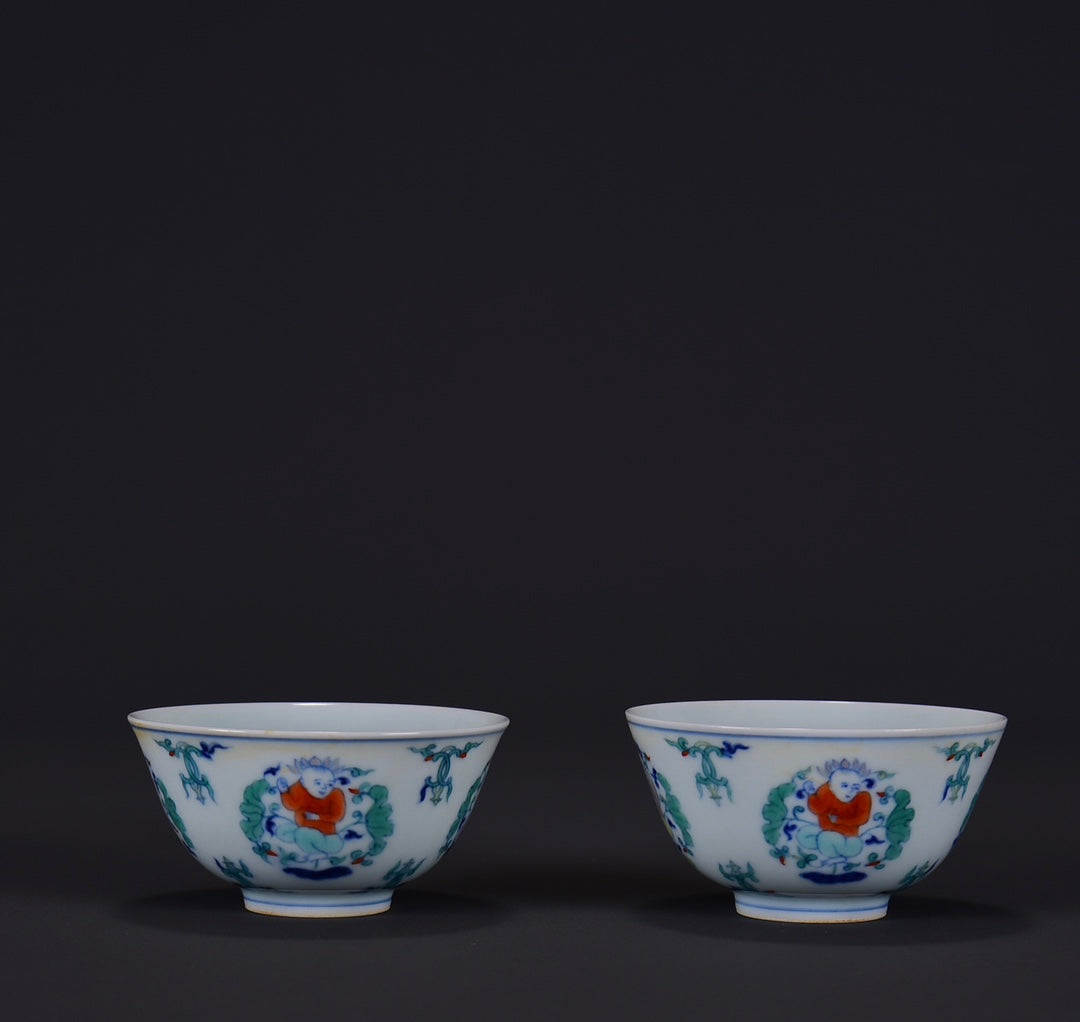 A Pair Chinese Chenghua Dou Cai Kid Design Porcelain Cups