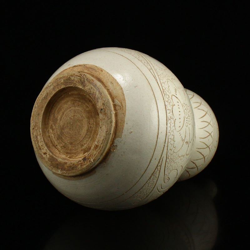 Chinese White Glaze Ding Kiln Porcelain Gourd Bottle