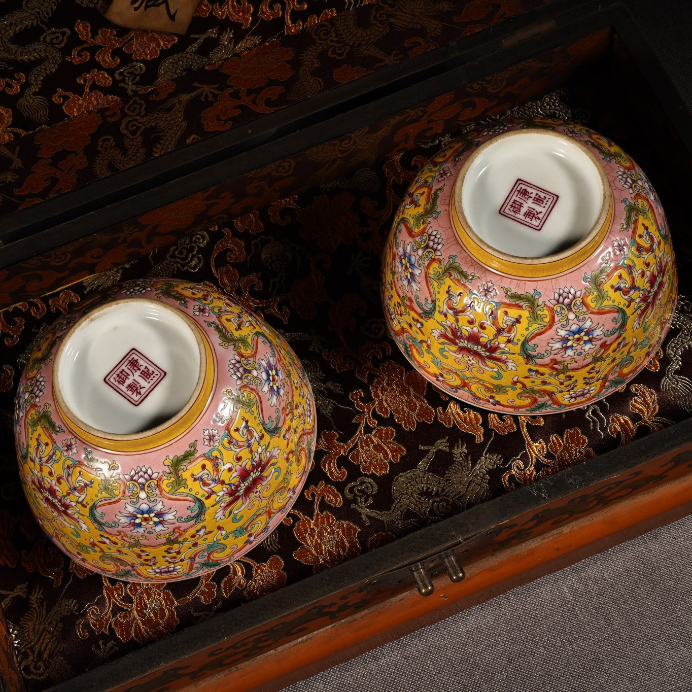 A Pair Chinese Yellow Ground Famille Rose Flower Design Porcelain Bowl w Box