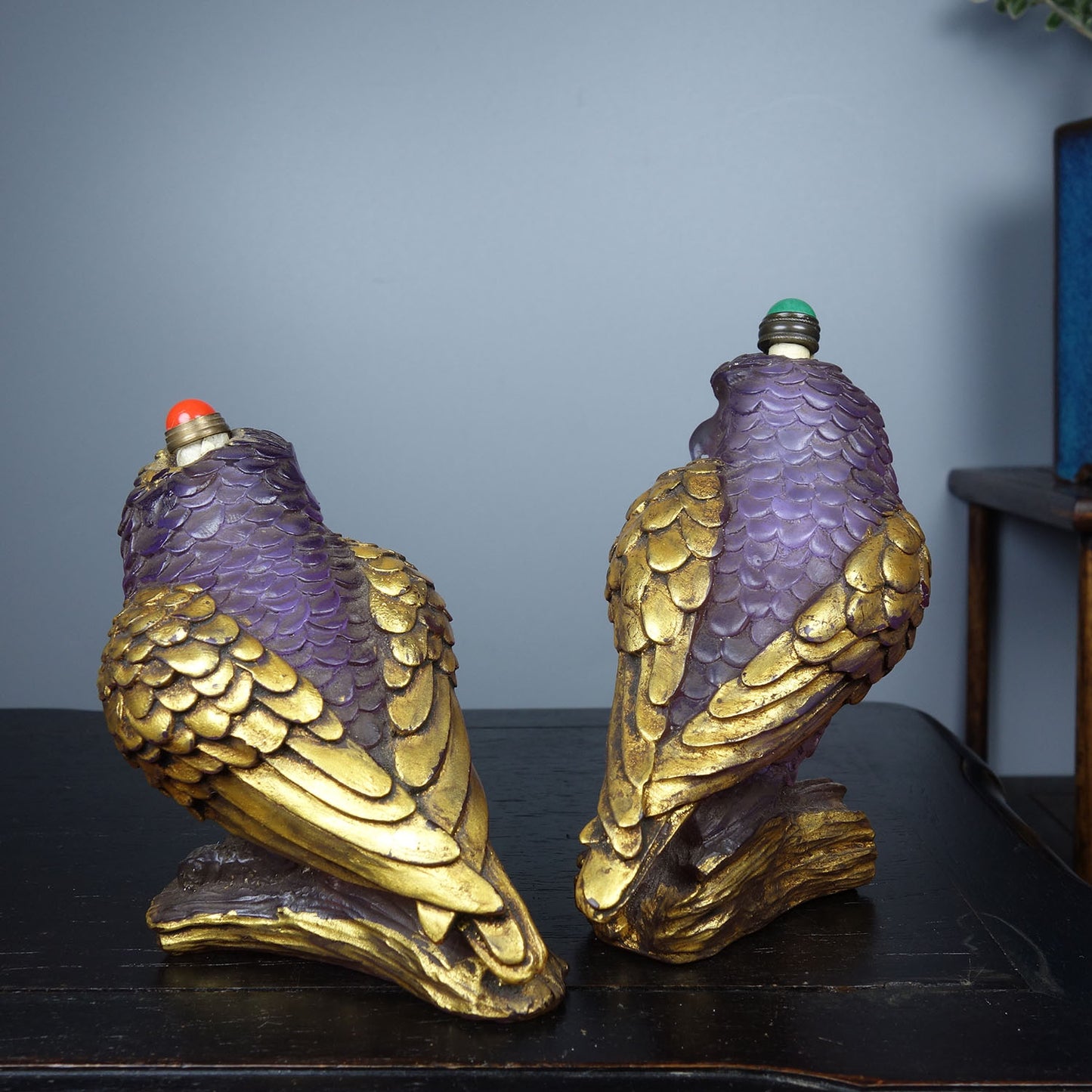 A Pair Old Chinese Gilt Gold Peking Glass Parrot Snuff Bottle w Stopper