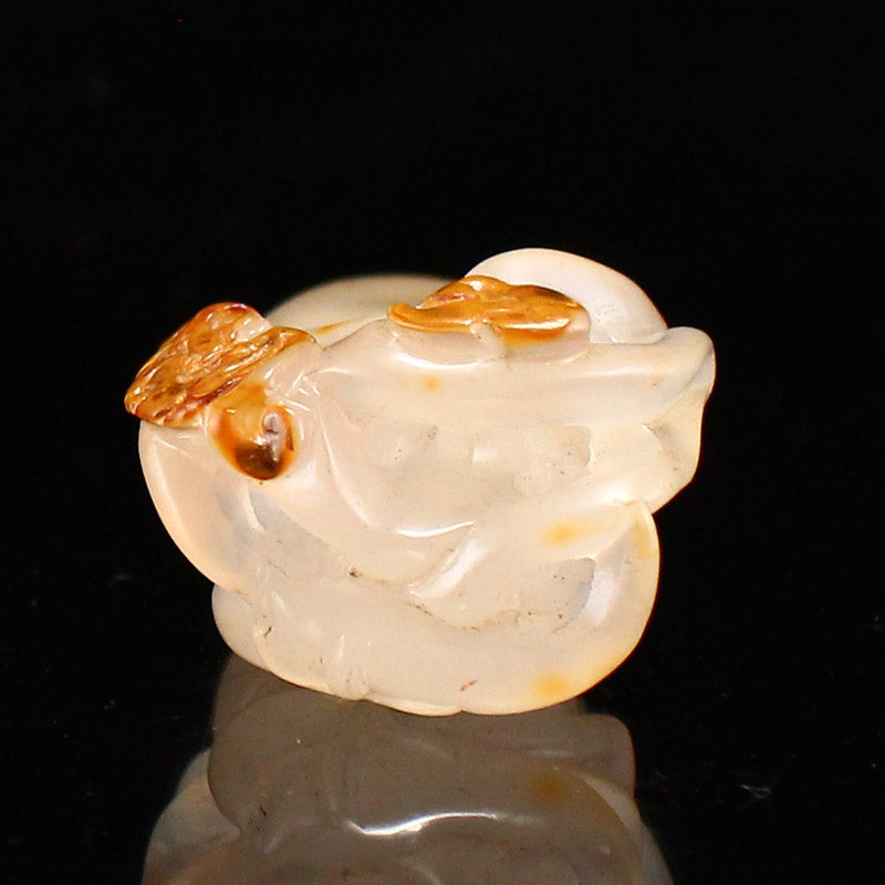 Chinese Agate Carved Bat & Ruyi Snuff Bottle