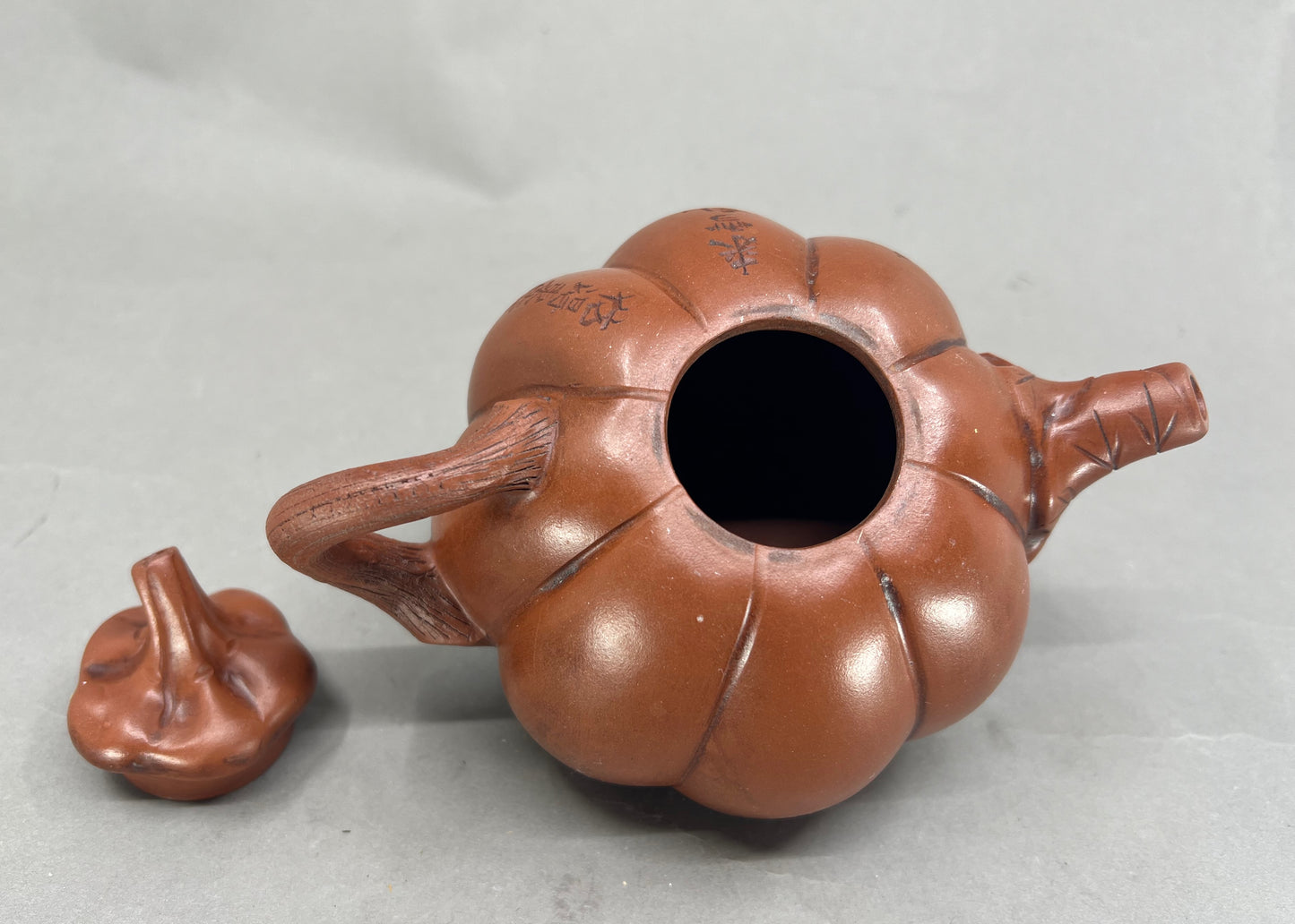 Chinese Yixing Zisha Clay Pumpkin Teapot w Artist Signed