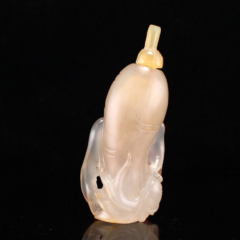 Chinese Agate Carved Bat & Ruyi Snuff Bottle