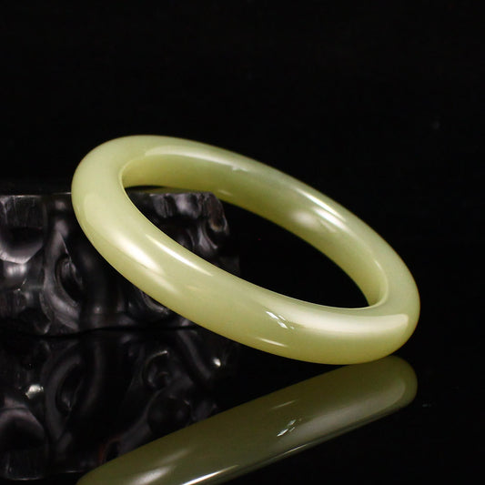 Inside Diameter 58.8 mm Chinese Natural Green Hetian Jade Bracelet