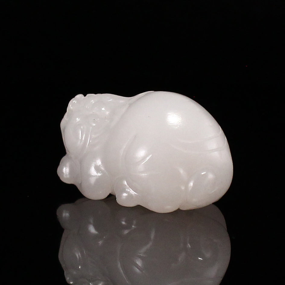 Chinese Natural White Hetian Jade Carved Fortune Pixiu Pendant