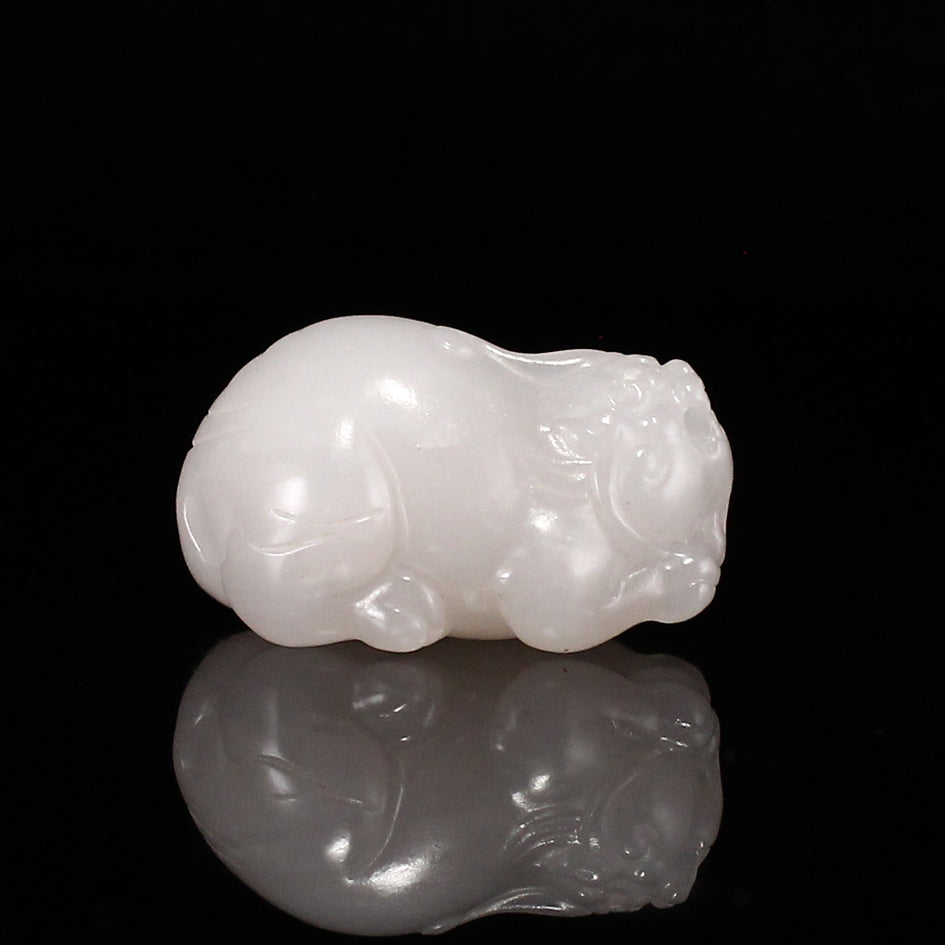 Chinese Natural White Hetian Jade Carved Fortune Pixiu Pendant