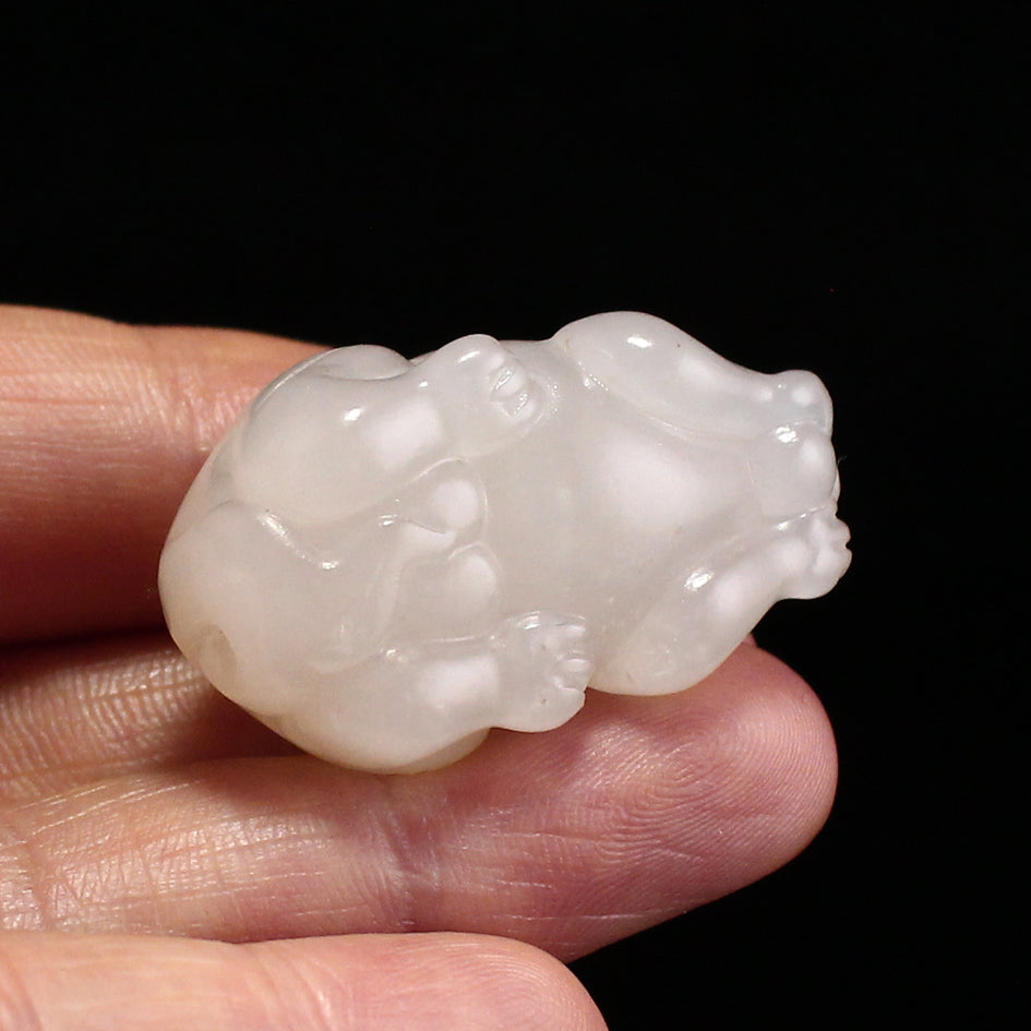 Chinese Natural White Hetian Jade Carved Fortune Pixiu Pendant