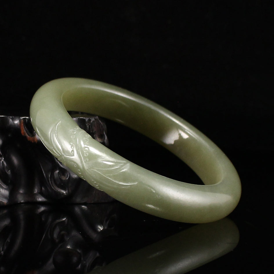 Inside Diameter 58.7MM Chinese Natural Green Hetian Jade Bracelet