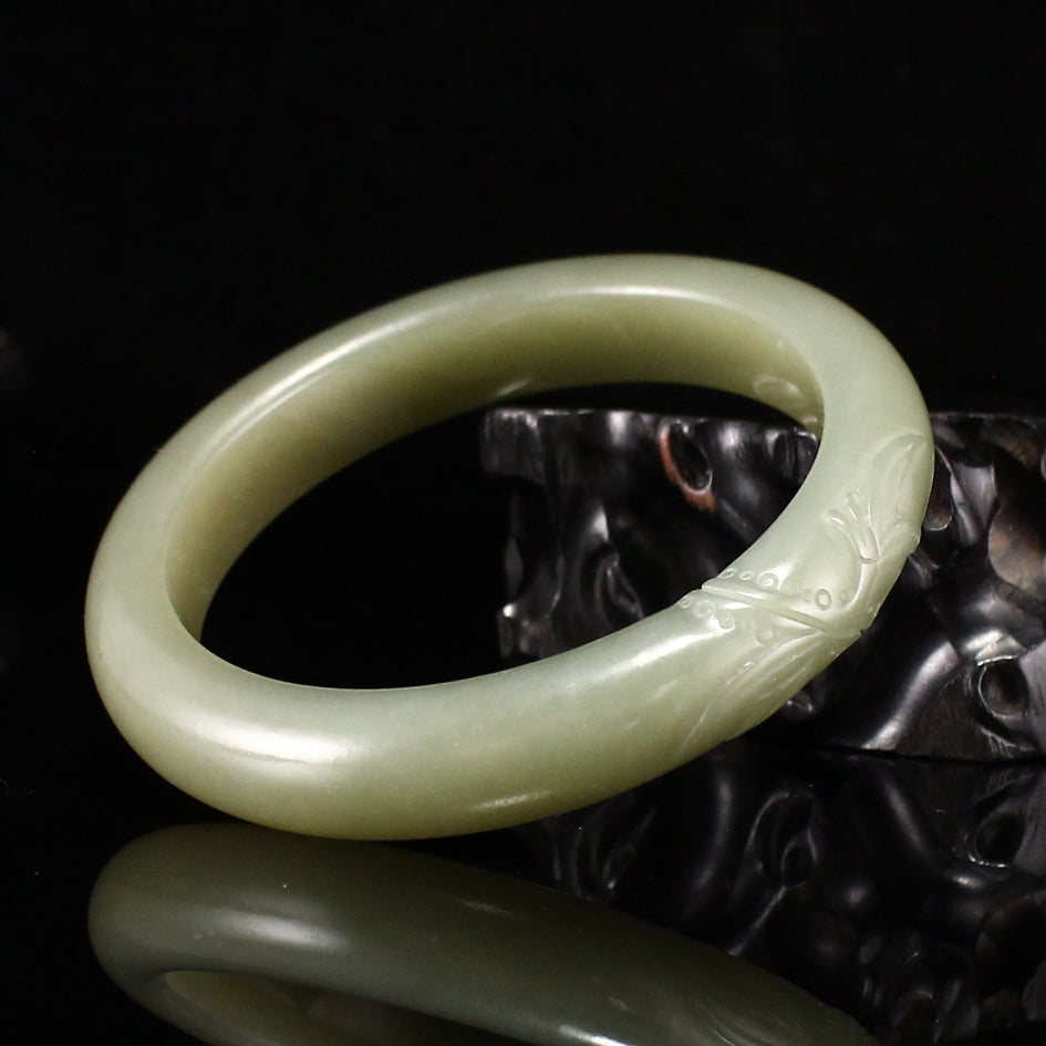 Inside Diameter 58.7MM Chinese Natural Green Hetian Jade Bracelet