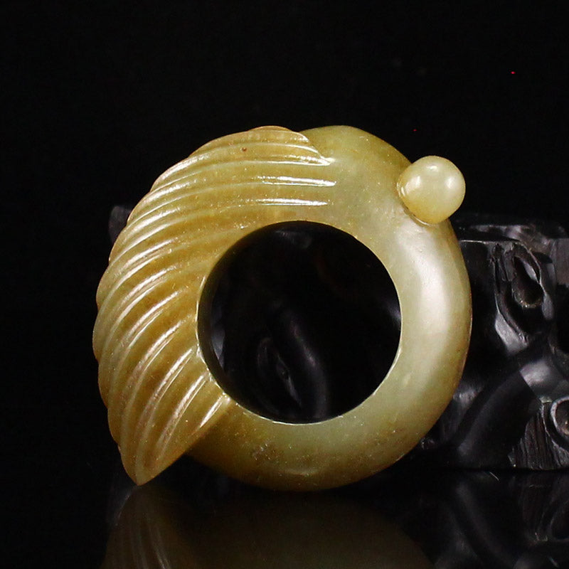 Old Jade Carved Cicada Thumb Ring