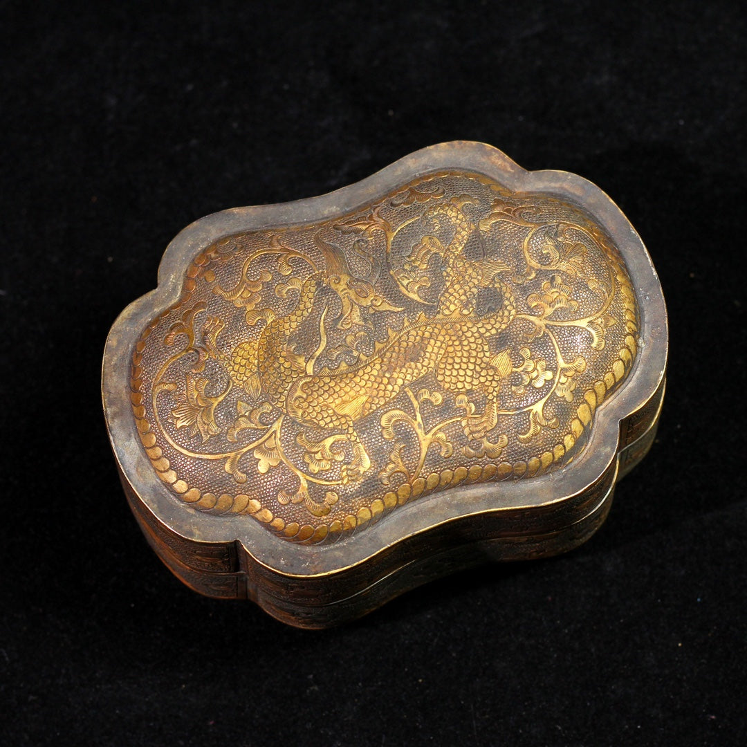 A0020 Vintage Chinese Gilt Gold Chi Dragon & Flower Design Jewellery Box