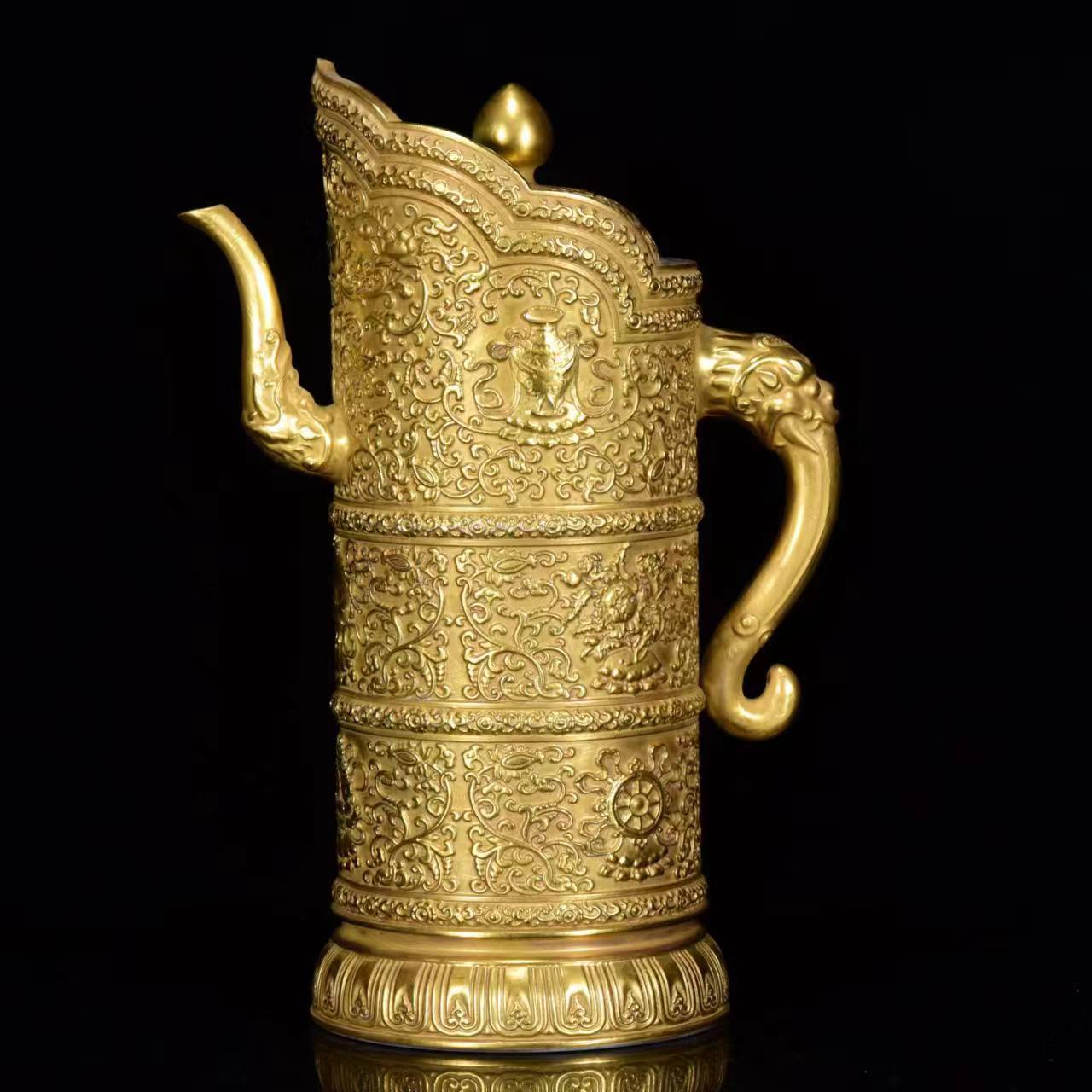 A0035 Chinese Gilt Gold Low Relief Eight Treasures Design Domu Pot