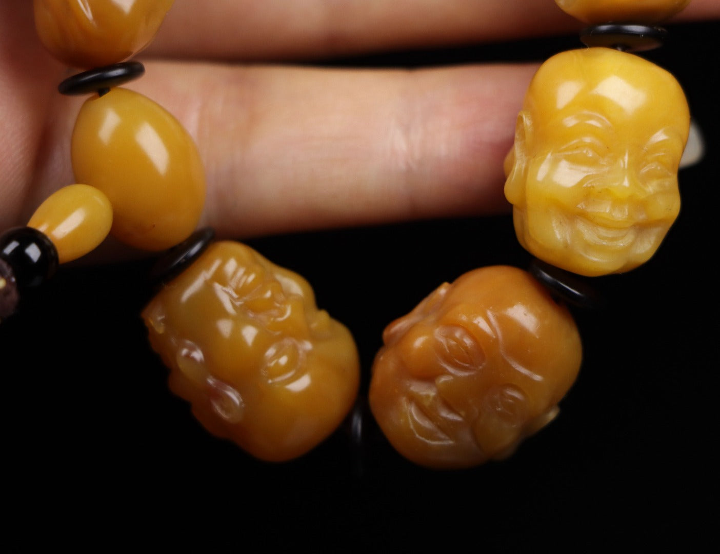 A0048 Old Chinese Shoushan Stone Tianhuang Stone Carved Arhat Beads Bracelet w Box