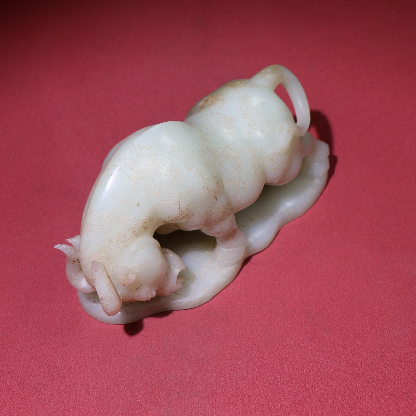 A0052 Vintage Chinese Han Dynasty White Hetian Jade Carved Fortune Ox Statue