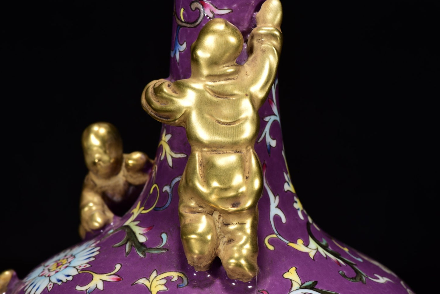 A0078 Chinese Gilt Gold Purple Glaze Famille Rose Flower Design High Relief Kid Porcelain Vase