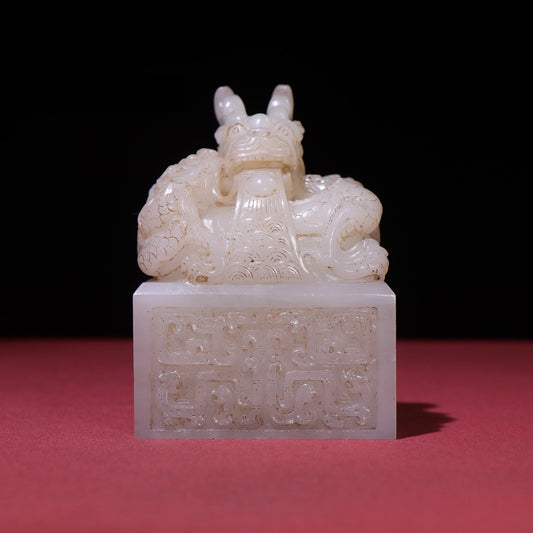 A0079 Vintage Chinese Qing Dynasty White Hetian Jade Carved Fortune Dragon Seal